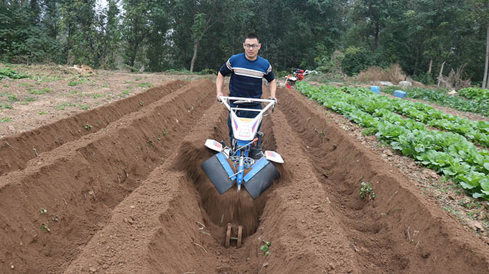 多功能園林開溝機(jī)